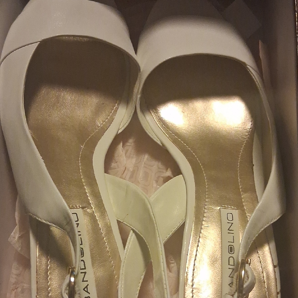 Bandolino Women's Elegant White Open-Toe Heels 8 M